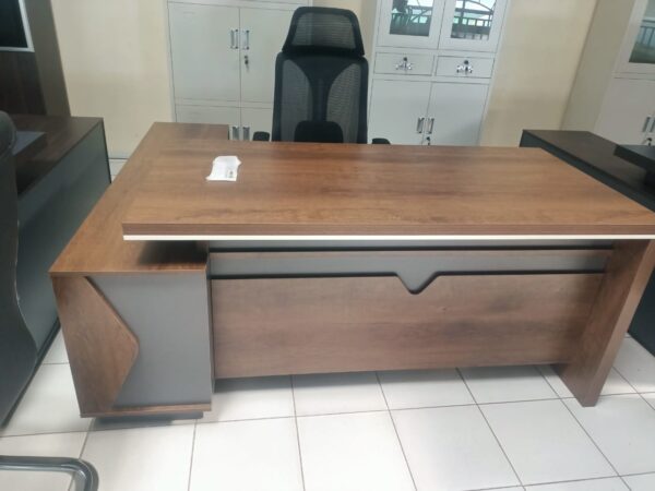 Modern executive office desk