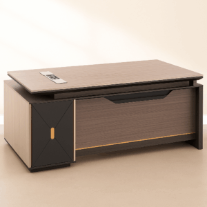 Modern Executive Office Desk – Sleek Design with Smart Detailing