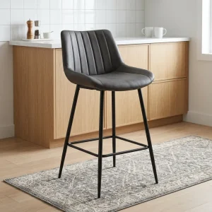 Table & Bar Stools